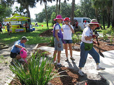 Brevard County Master Gardener volunteers working in Anderson Park