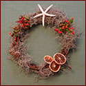 A wreath of Spanish moss and sea shells