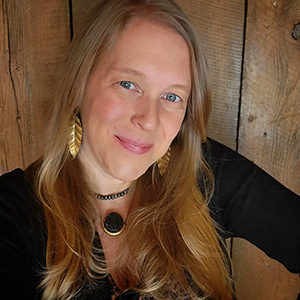 Author Leigh Ann Henion